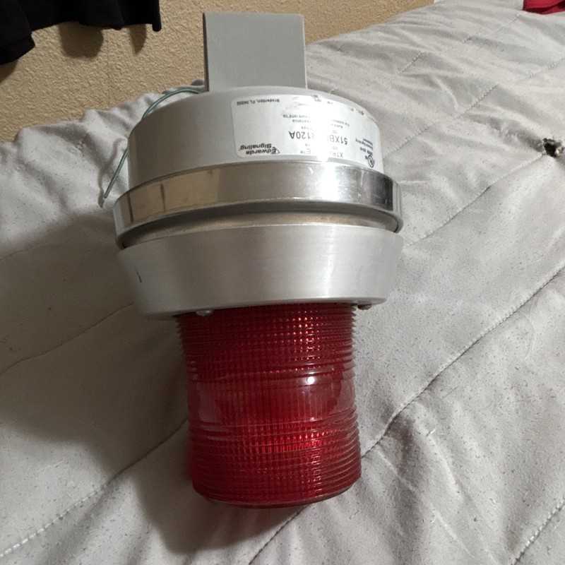 Edwards Signaling XTRA-BRITE XBR LED Beacon/Strobe Red/Gray 120VAC 51XBRFR120A