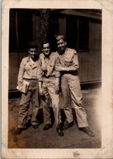 Vtg Found B W Photo WW2 US Army Soldiers Military Men Friends Uniform Snapshot