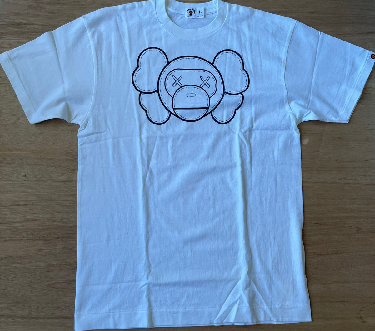 KAWS x BAPE. A BATHING APE VINTAGE T-SHIRT. LARGE. - トップス KAWS x BAPE. A BATHING APE VINTAGE T-SHIRT. LARGE. - トップス