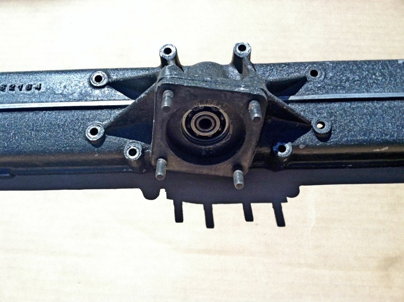 Maserati 3500GTI, Sebring, Mistral fuel injection cam cover