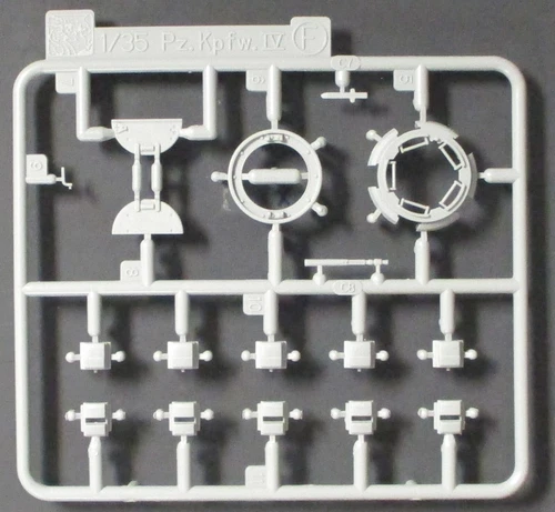 Dragon 1/35 Scale Pz Kpfw III Ausf H - Parts Tree F from Kit No. 6641