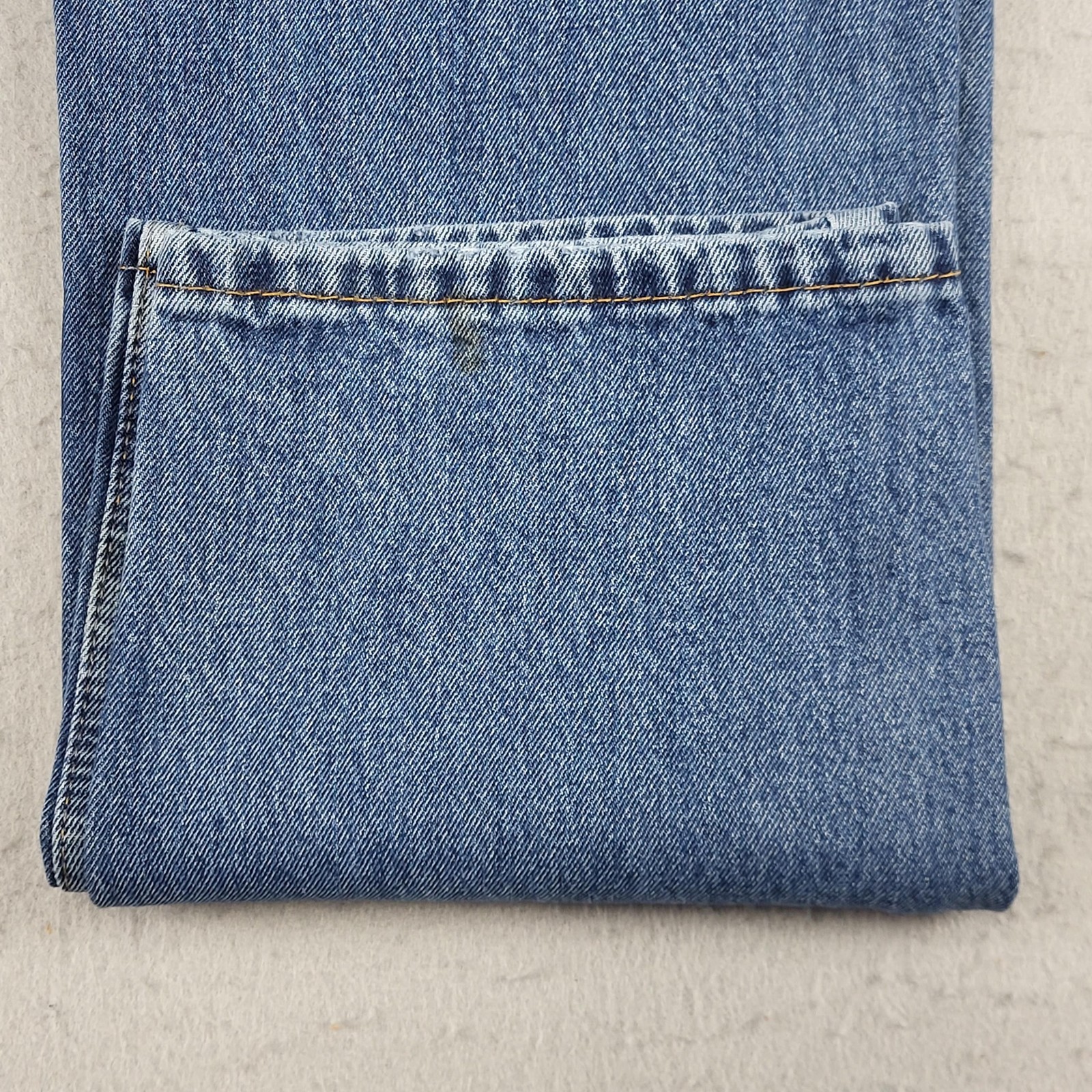 Levis 550 Jeans Mens 34x33 Blue Medium Wash Relaxed Taper Denim Tag 34x34 thumbnail 20