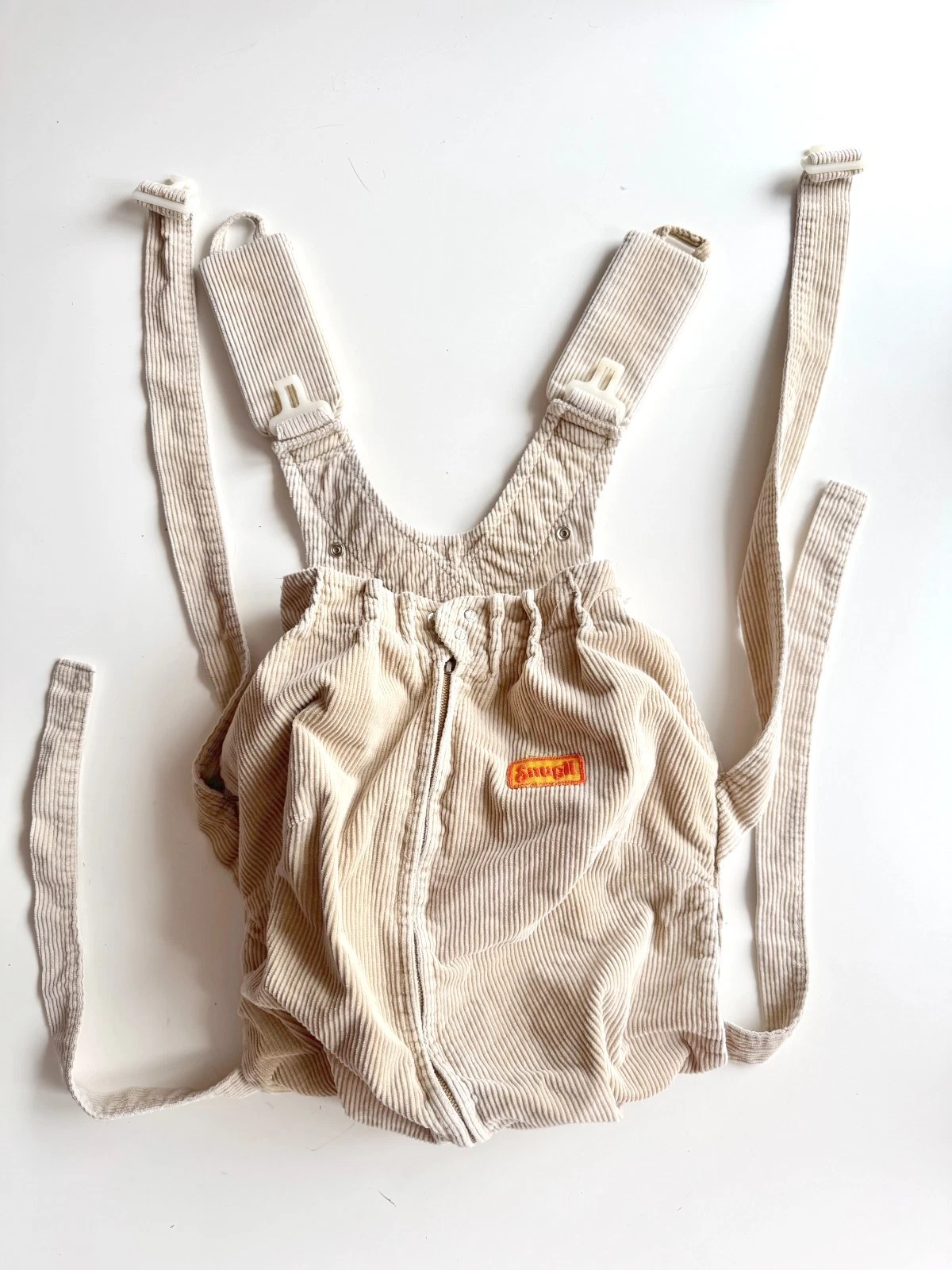 Vintage 70's SNUGLI Beige 100% Cotton Corduroy Baby Carrier
Opens in a new window or tab