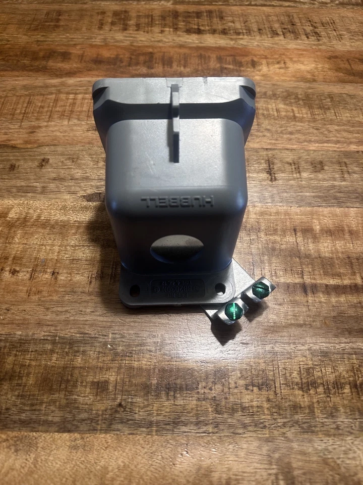 CAJA NO METÁLICA HUBBELL BB60N PARA RECEPTÁCULO O ENTRADA DE PASADOR Y FUNDA 60A Foto 3 de 3