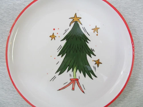 Set of 4 International Silver Co Christmas Tree Dessert Plates 8" Red Trim NIB - Picture 2 of 5