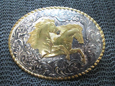 WESTERN TWIN HORSES COWBOY COWGIRL BELT BUCKLE VINTAGE RARE CRUMRINE 1980s