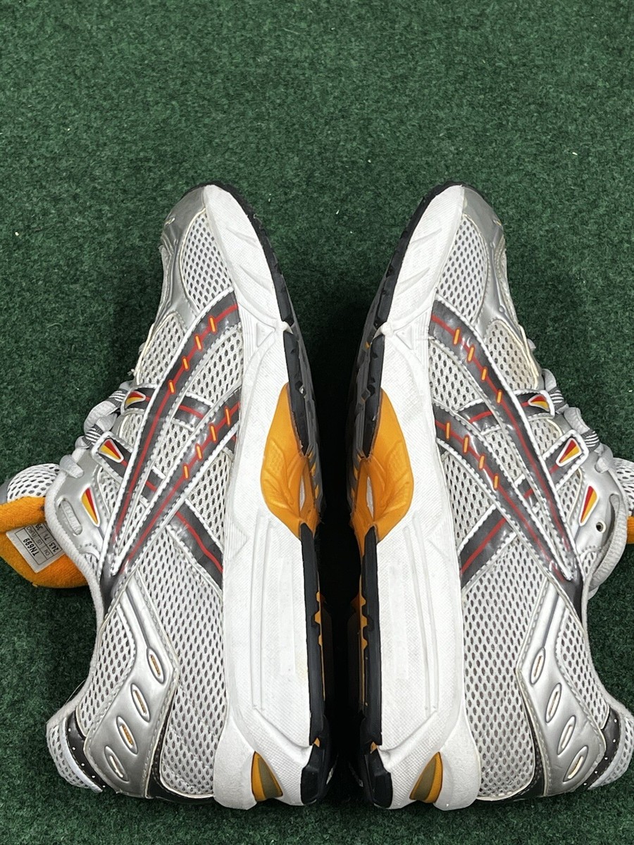 RARE Vintage Asics Gel Streethawk TN699 Size 7.5 Grey White