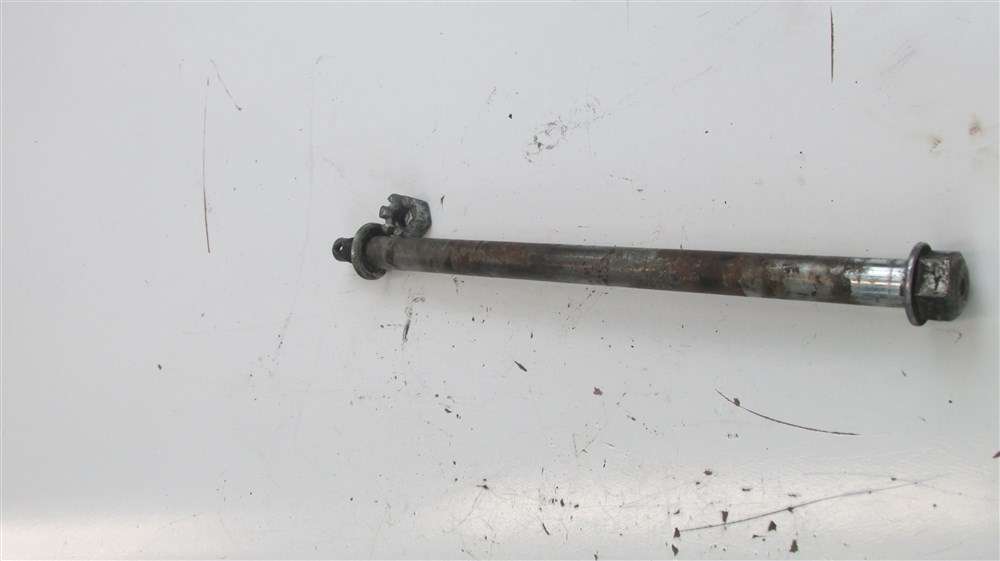 2005 Harley FXD Dyna rear Axle Shaft Spindle eBay