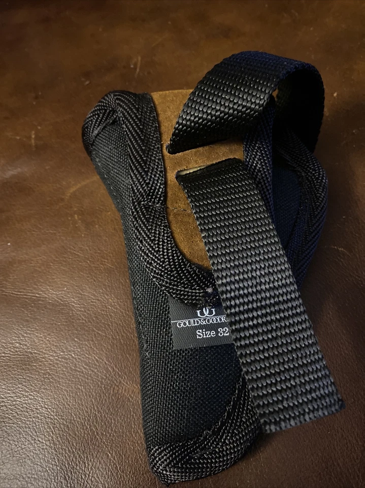 Bonita funda de Gould & Goodrich para diestros talla 32 Foto 2 de 4