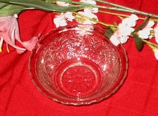 Anchor Hocking Sandwich Bowl / Dish Scalloped 4 7/8 inches size