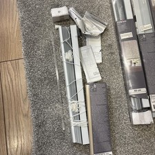 1x Brand New In Packaging Studio Aluminium Venetian Blind white 45 cm