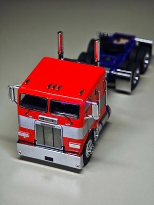 1:64 596 HEC G1 Freightliner Container Truck Tractor Model Diecast