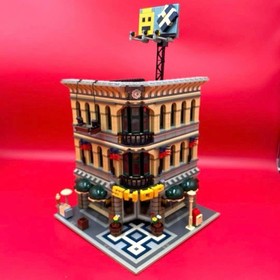LEGO Creator Expert Modular Buildings Grand Emporium 10211 Used Retired As Is