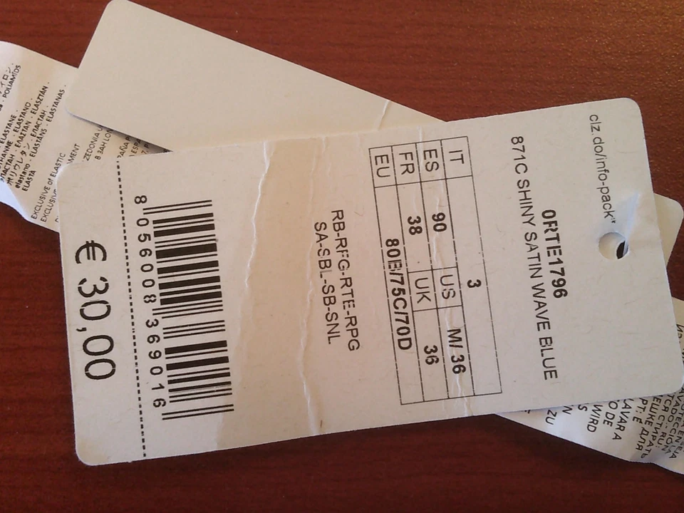 Nuevo con etiquetas Calzedonia triángulo bikini sujetador top uk36 us36 euro80 aprox copa B Foto 3 de 4