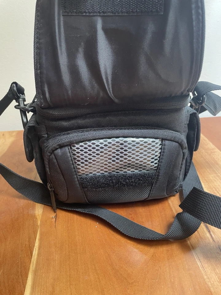 Samsung Digital Camcorder HMX-Q10BN/XAA Full HD 20X Zoom Small/Sleek Works Great - Image 4 of 4