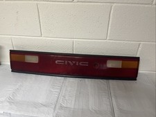 1990-1991 Honda Civic Ef Sh4 Lx Sedan Center Tail Light Panel Garnish Reflector