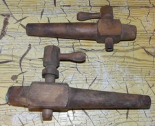 2 ANTIQUE PRIMITIVE WOOD KEG BUNG BARREL HANDLED 9" & 10" SPIGOTS