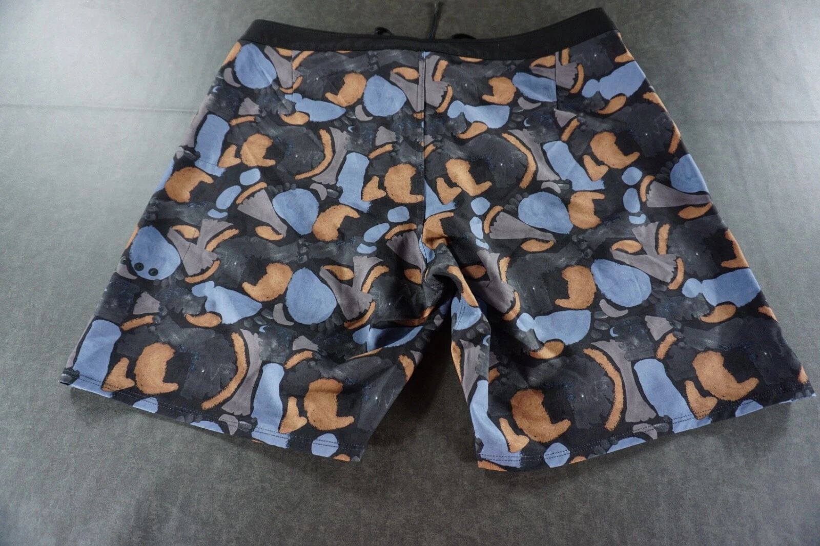 vuori geometric board drawstring unlined shorts