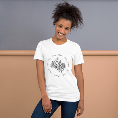 (Mother version) Spanish love words for Bilingual family. Unisex t-shirt