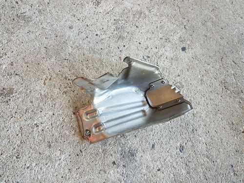 BMW X1 E84 1er E81 E87 LCI 23dX 123d N47S Hitzeschild Abgaskrümmer 8506584
