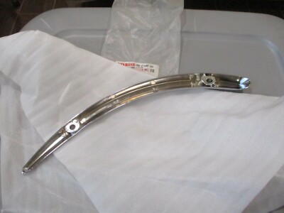 Yamaha OEM Rear Fender Left Stay Rail Strut Xvs1100 Xv1600 3yhh193 