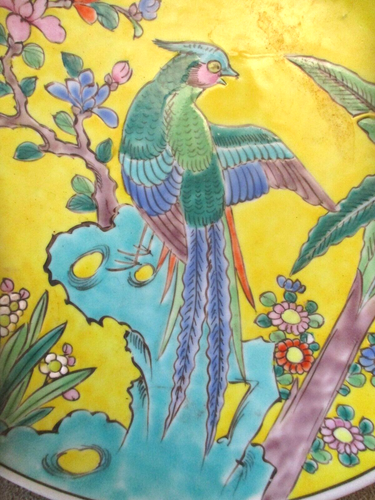 Antique Yellow Hand Painted Japanese Porcelain Dogwood Bird of Paradise Plate - Imagen 2 de 6