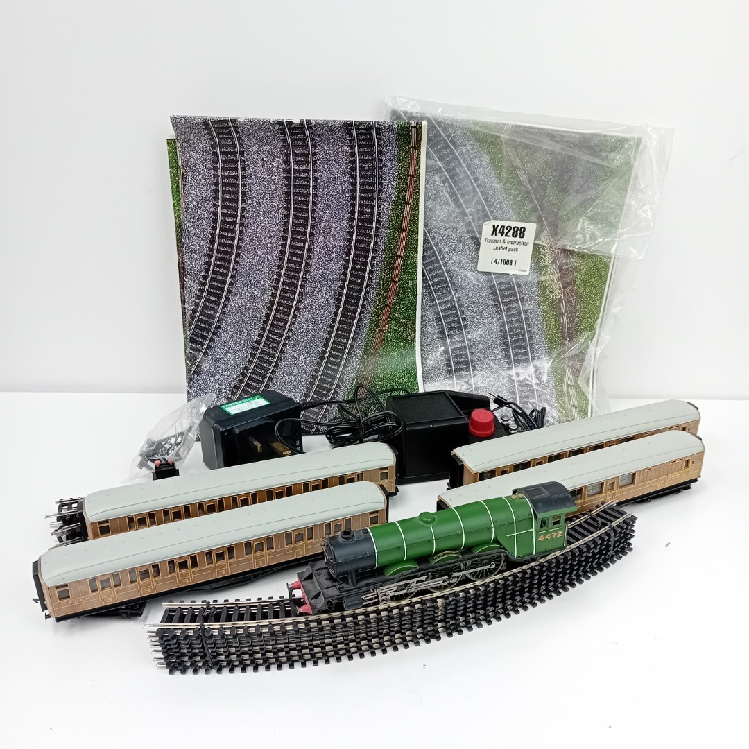 Hornby R1039 Flying Scotsman Model Electric Train Set WRDC eBay