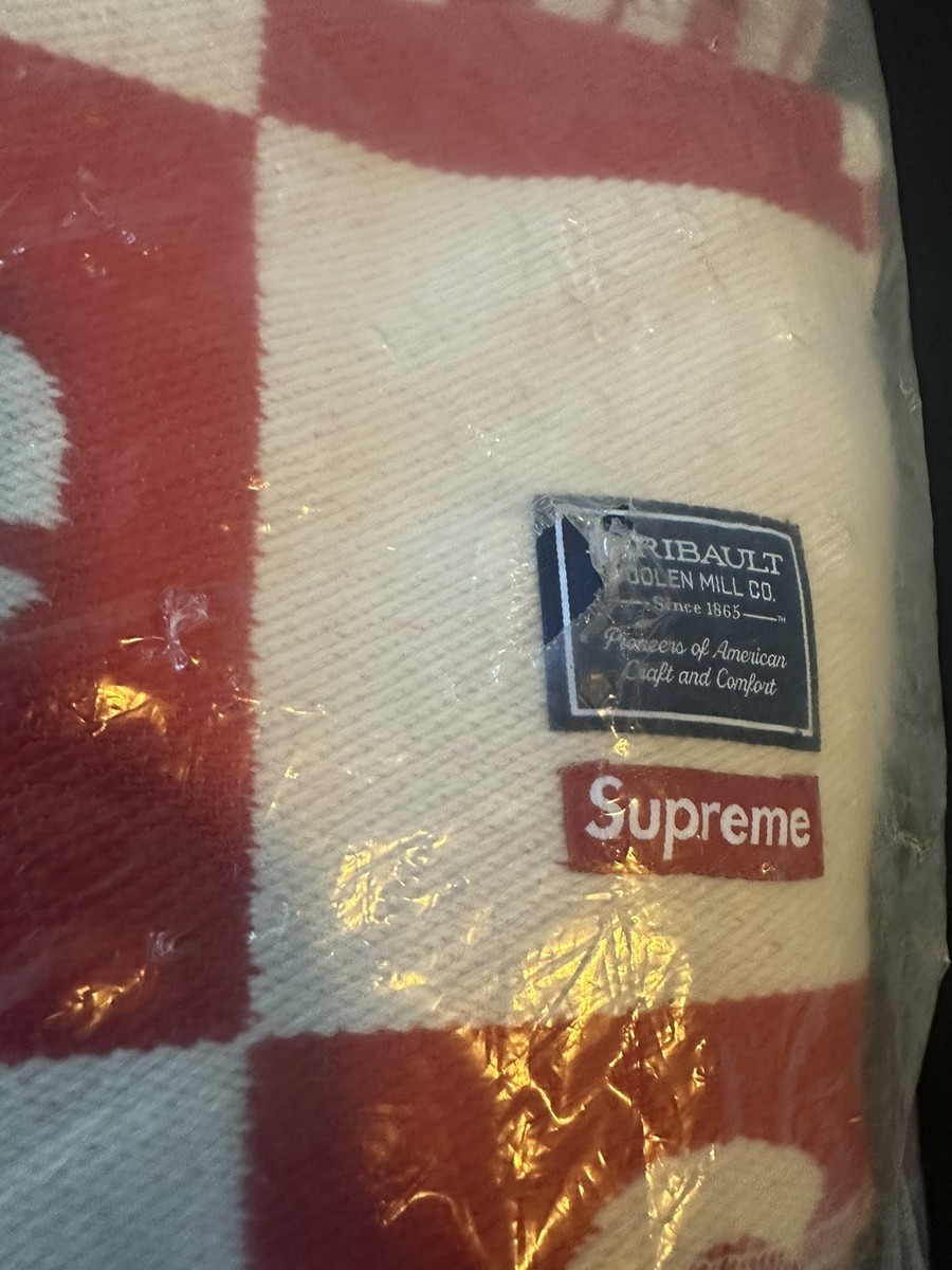 New Supreme Faribault Woolen Mill Checkerboard Wool Throw FW21 Red