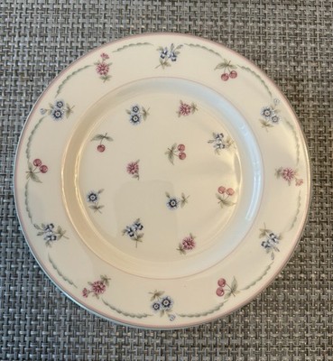 GORHAM Town & Country Fine China Collect 8 3/8'' Salad Plate May Meadow- One