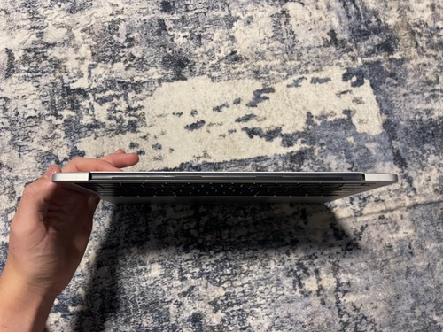 Apple MacBook Air (128GB SSD,Apple M1,8GB RAM) Laptop - Silver - NO SCREEN READ thumbnail 2