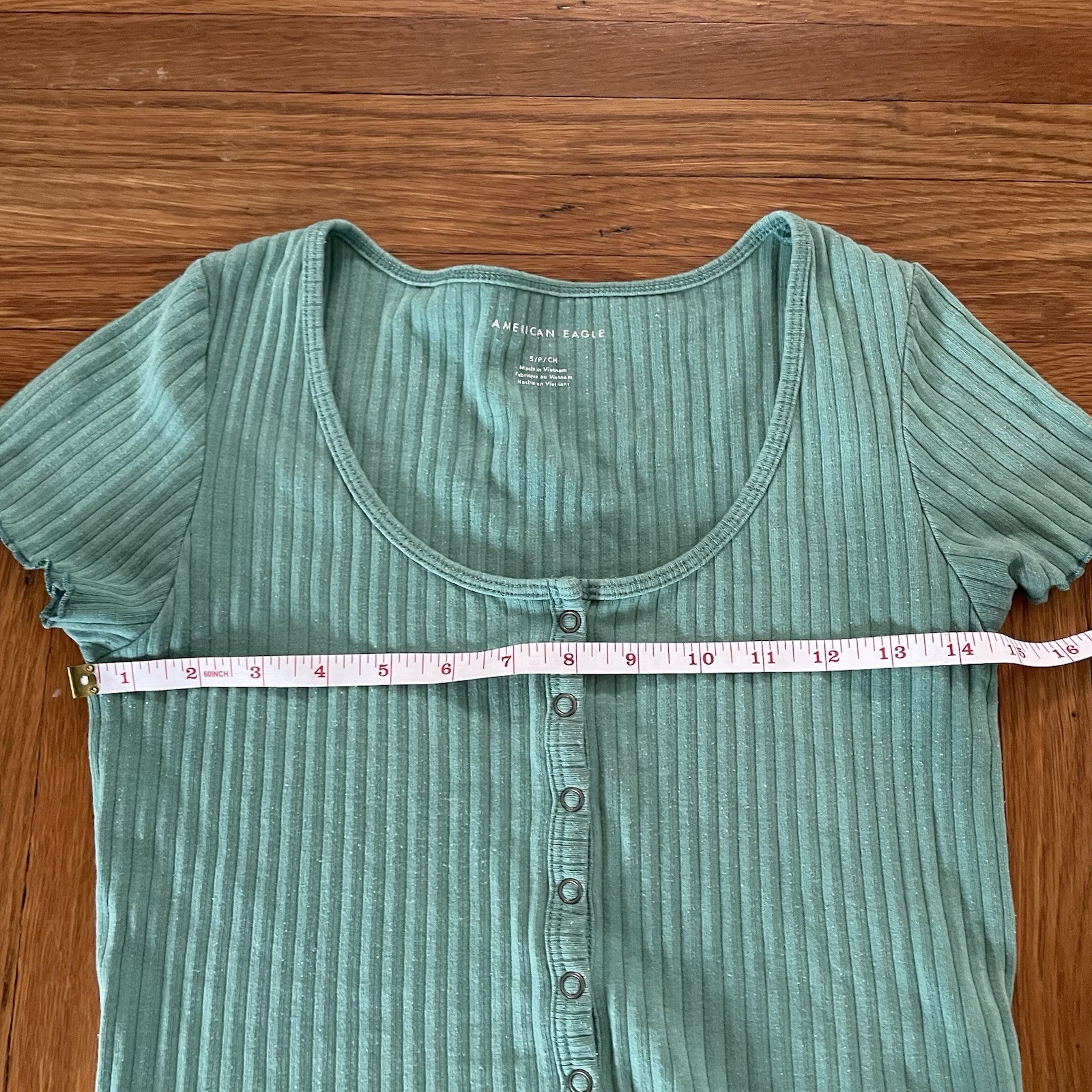 American Eagle Ribbed Button Crop Lettuce Edge To… - image 2