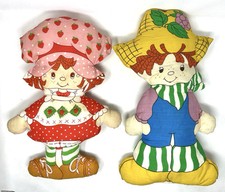 RARE Vintage 80 s STRAWBERRY SHORTCAKE HUCKLEBERRY PIE Pillow Doll Plush Toys