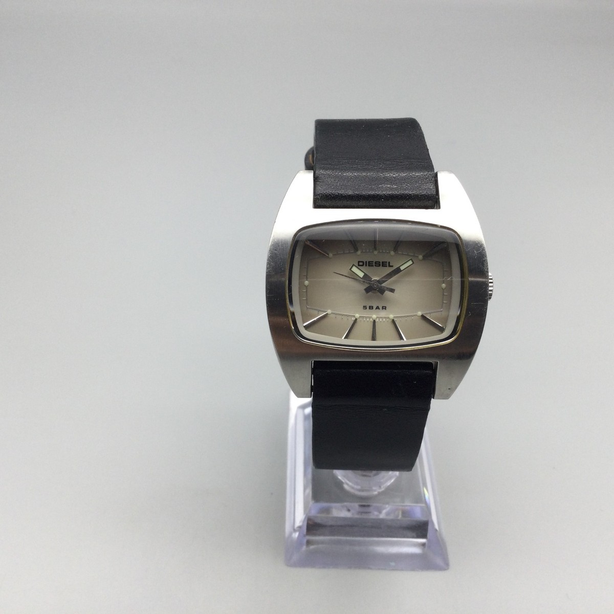 Diesel Watch Unisex DZ-2063 37mm Silver Tone Leather Band 50M New