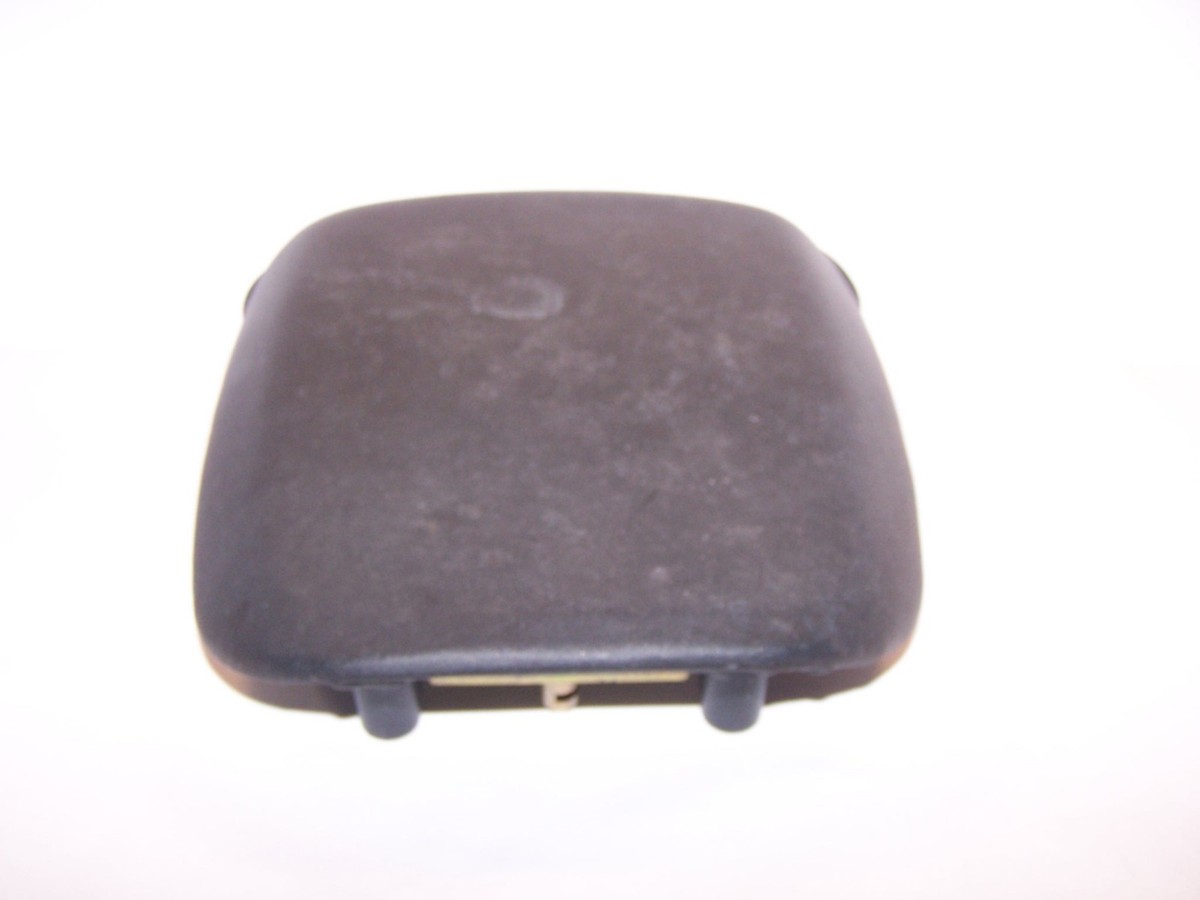 KAWASAKI ZX9R REAR PASSENGER SEAT 53001-1725-MA ZX 9R 9 R KAWASAKI ZX9R REAR PASSENGER SEAT 53001-1725-MA ZX 9R 9 R