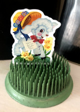 Vtg 3" ROUND Metal Pin Spike FLOWER FROG Zinc EPHEMERA DISPLAY Green Large