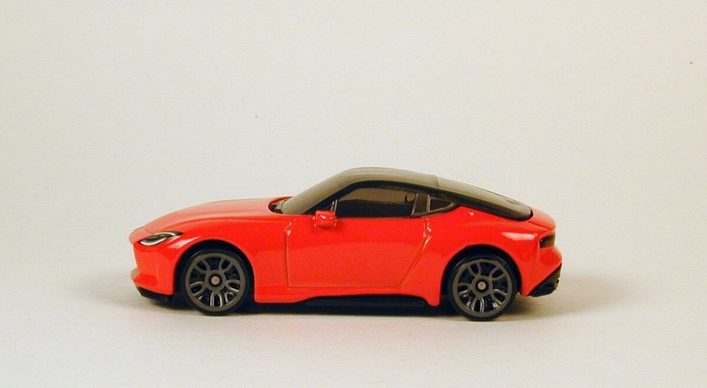 Hot Wheels 2023 Nissan Z Red No Package