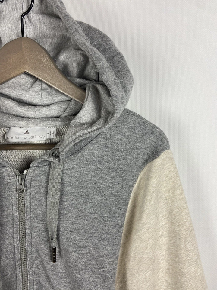 Moletom Adidas Stella Mccartney feminino com zíper cinza com capuz tamanho P - Imagem 3 de 4