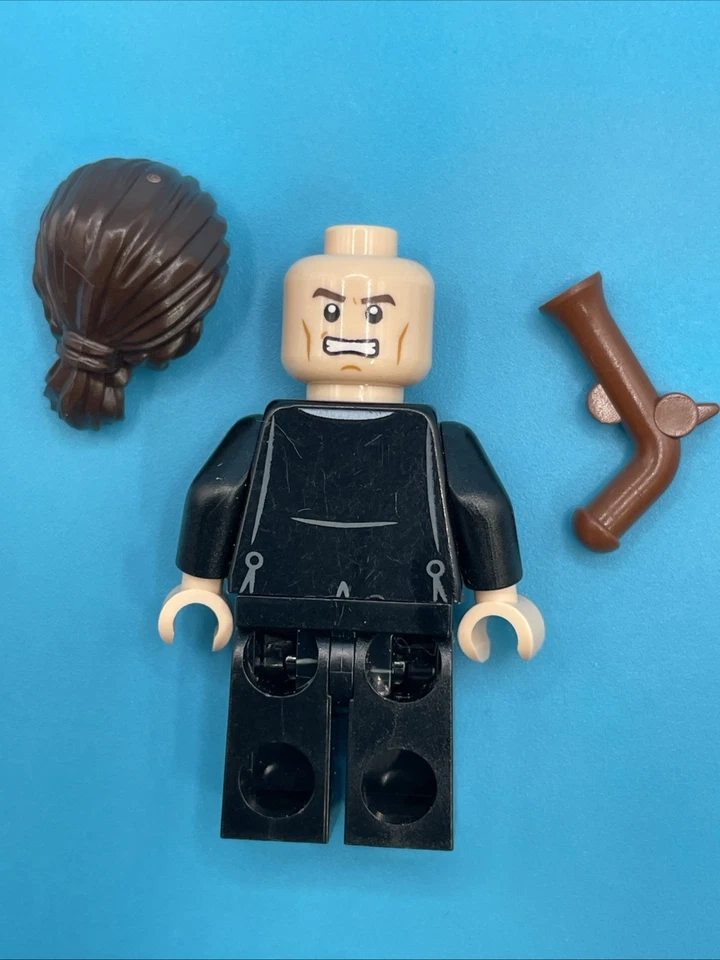 Lego Pirates of the Caribbean Philip Swift Minifigure 4194 POTC - Image 3 of 4