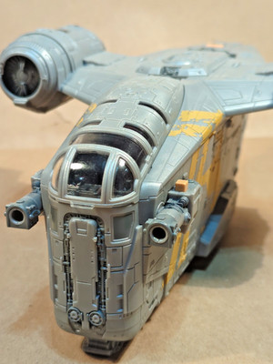 Hasbro Star Wars Mission Fleet The Mandalorian Razor Crest Spaceship