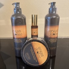 Argan deluxe hair care set, 500ml shampoo and conditioner Plus a 50 ml oil.