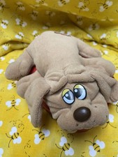 Pound Puppy: Vintage 1986 Playtime Products Transistor AM Radio-Works 