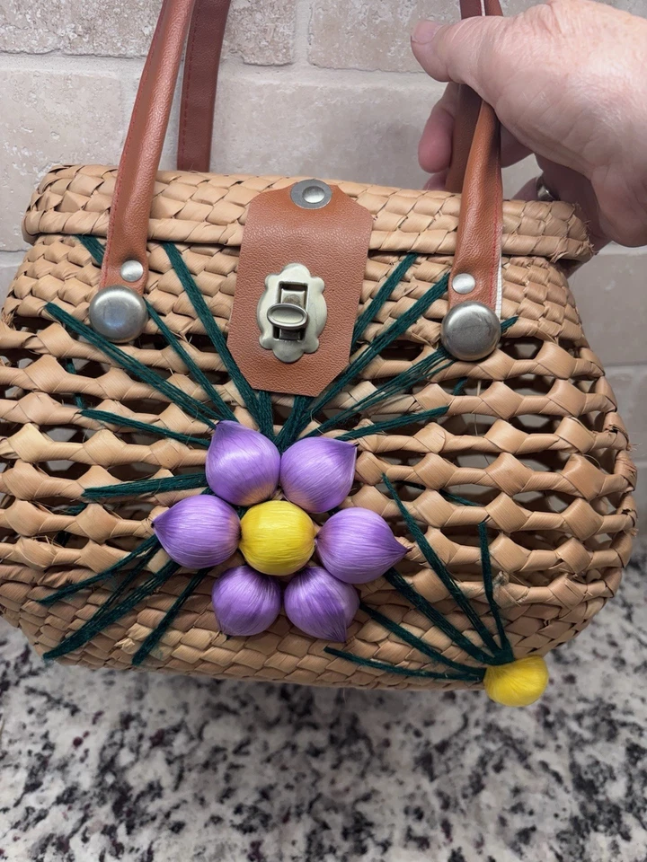 Bolso de Mano de Paja Tejido Años 70 Rafia Floral 3D Flores Bolso Cesta Cartera Bolso de Verano Foto 2 de 4
