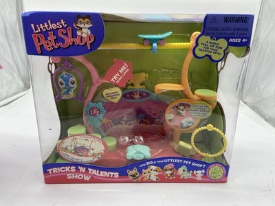 Tricks 'n Talents Show with #237 dog -- Littlest Pet Shop Hasbro NEW