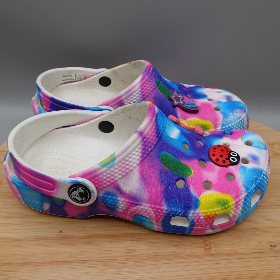 Crocs tamanco sapatos crianças tamanho 13 criança tingimento de gravata joaninha doces jibbitz falhas - Imagem 4 de 4