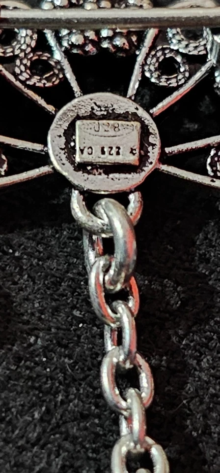 Rarissima spilla antica tenuta in maniera maniacale. Vendo al miglior offerente - Immagine 3 di 3