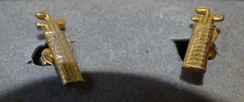 Artículos de golf de almacenamiento - Gemelos, camiseta de golf 1967, programa Bay Hill 1983, etc. Foto 3 de 4