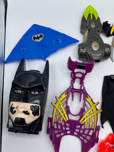 Vintage 90's Lot Kenner Batman Returns BTAS Action Figures Accessories Vehicles - Picture 10 of 19