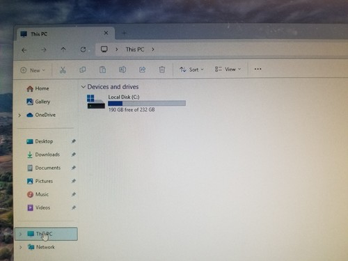 Lenovo ThinkCentre M720q i3-8100T 3.10GHZ 4GB RAM 250GB SSD Windows 11 Pro - Afbeelding 4 van 6