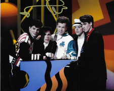 * DONNIE WAHLBERG * signed 8x10 photo * NEW KIDS ON THE BLOCK * COA *