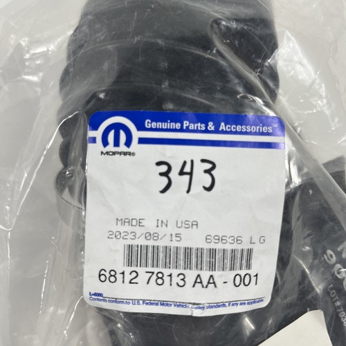 Genuine OEM Mopar Axle Boot Kit 68127813AA - Foto 2 di 3